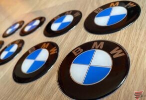 BMW 3D uzlīmes
